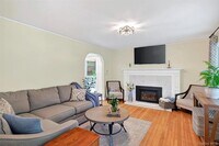 Building Photo - 23 Cobey Terrace