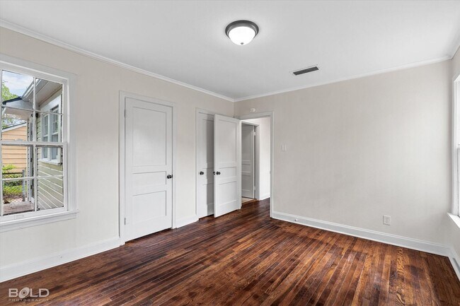Building Photo - 4440 Clingman Dr