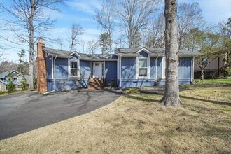 Building Photo - 306 Happy Creek Rd