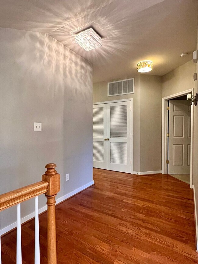 Building Photo - 4150 San Marco Dr
