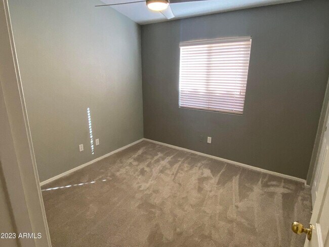 Building Photo - 6335 W Saddlehorn Rd