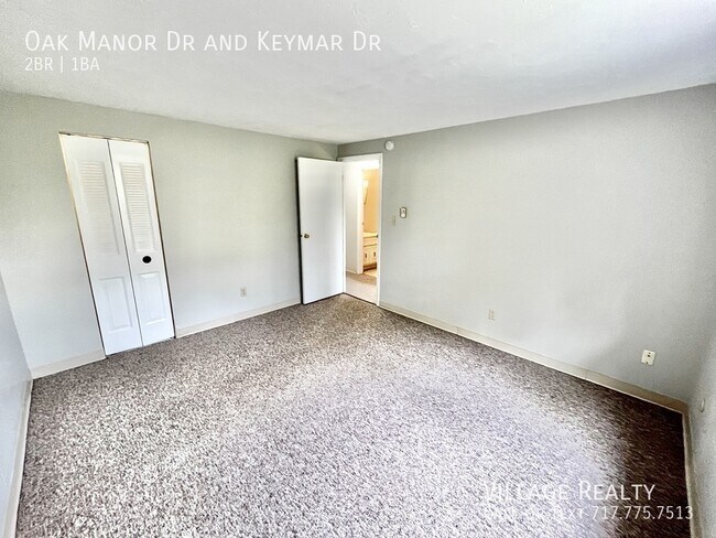 Building Photo - 230 Oak Manor Dr