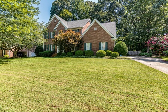 Building Photo - 7111 Weddington Brook Dr
