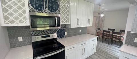 Building Photo - 1450 Mariposa Dr NE