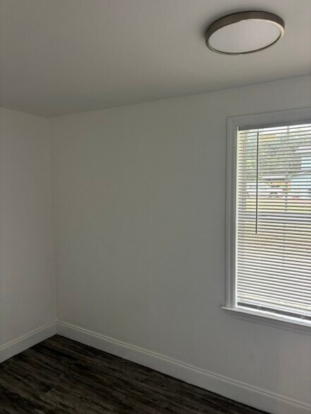 Building Photo - 1362 Hollow Pine Ln