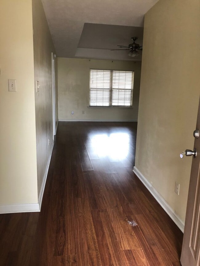 Building Photo - Beautiful 3 Bedroom Home in a Quiet Searcy Neighborhood!