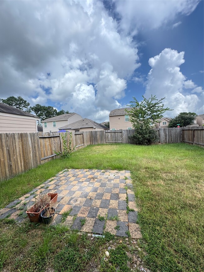 Building Photo - 2050 Wilde Elm