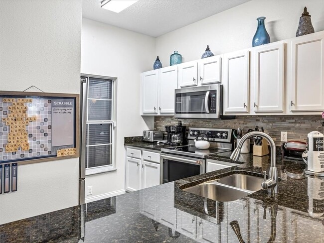 Building Photo - 4536 Alberto Cir