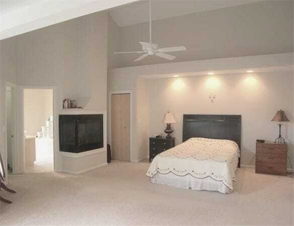 Building Photo - 421 Captain Eames Cir