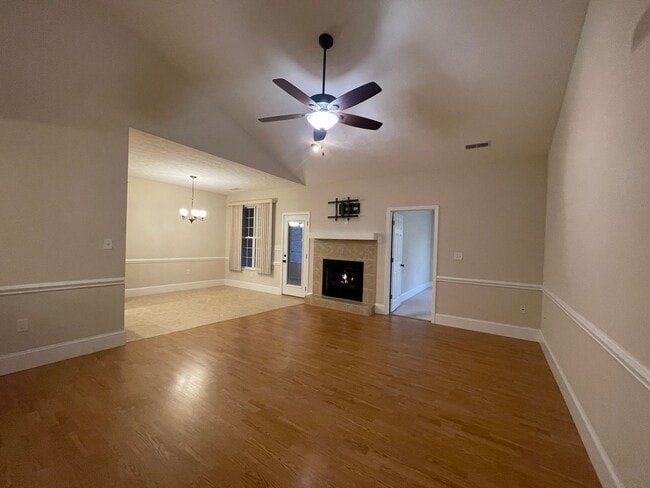 Building Photo - 1930 Scarlett Meadows Dr