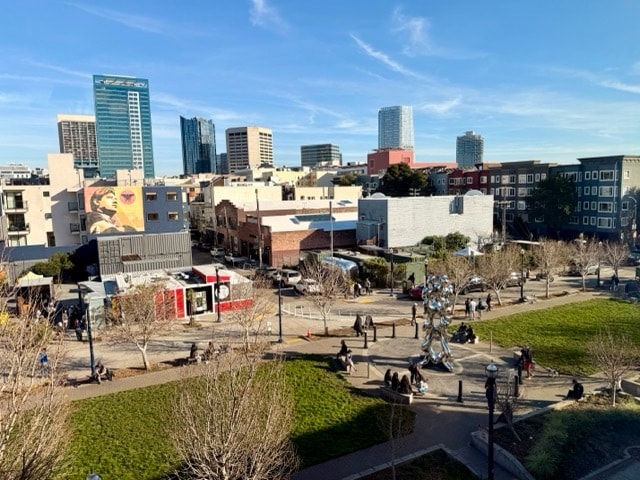 Building Photo - 445 Octavia St