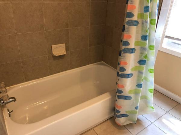 Building Photo - Great 2BR/2BA home in Prime location in University City. Available Nov 5th