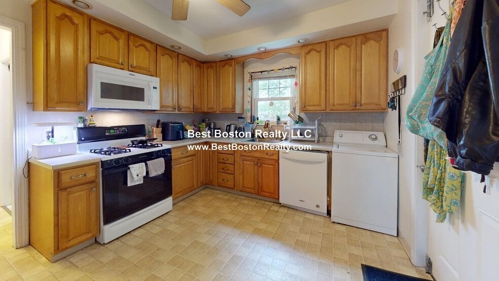 Building Photo - 101 Mills St