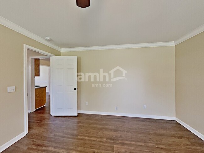 Building Photo - 156 Brightstar Ct