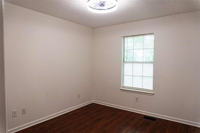 Building Photo - 5624 Stonington Trace Pkwy