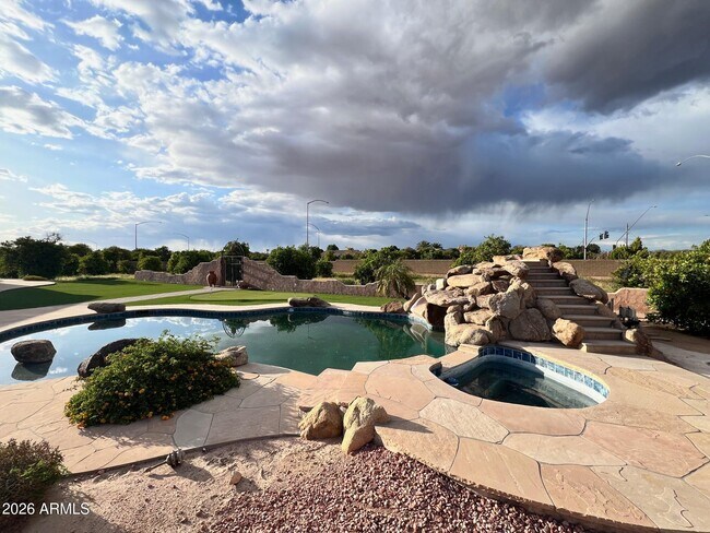 Building Photo - 3550 E June Cir