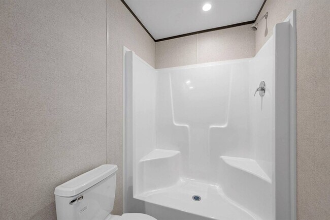 Building Photo - 309 W Buell Dr