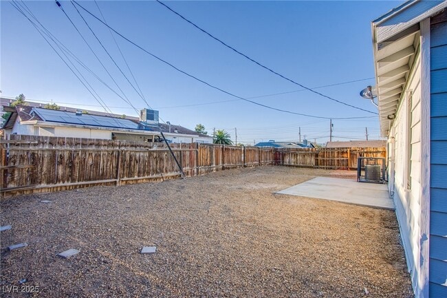 Building Photo - 4153 Crater St