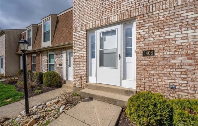 Building Photo - 1408 Long Island Ct