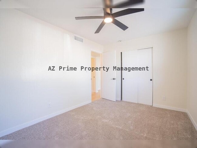 Building Photo - 3142 N 78th Dr