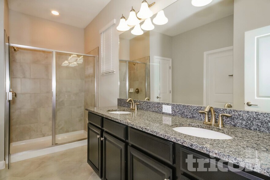 Building Photo - 9735 Ivory Dr