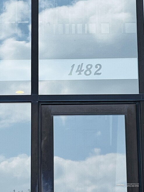 Building Photo - 1482 Stonebridge Cir