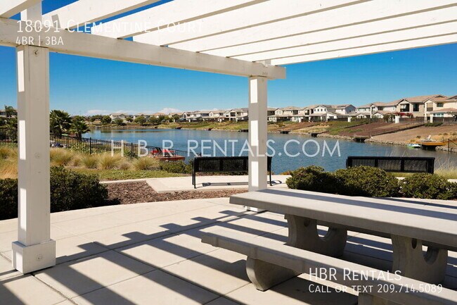 Building Photo - 18091 Clementine Ct