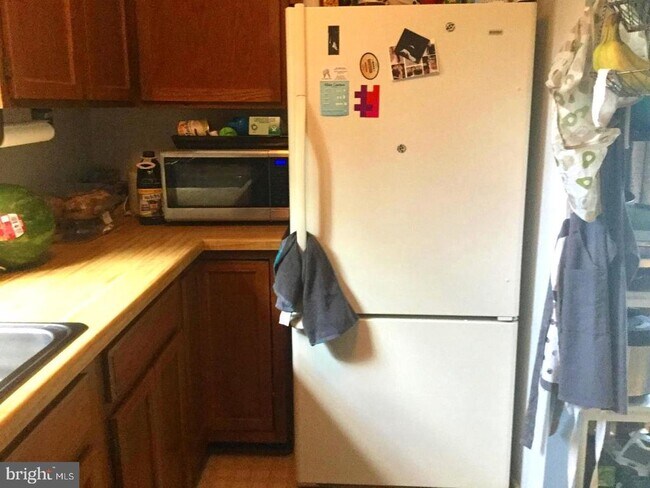 Building Photo - 1114 Ellingwood Dr