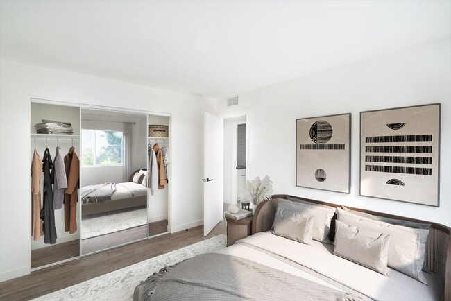 Interior Photo - 3168 Wabash Ave