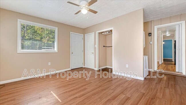 Building Photo - 164 Buckhill Rd