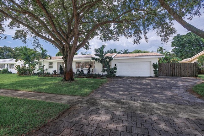 Building Photo - 7460 NW 7th Ct