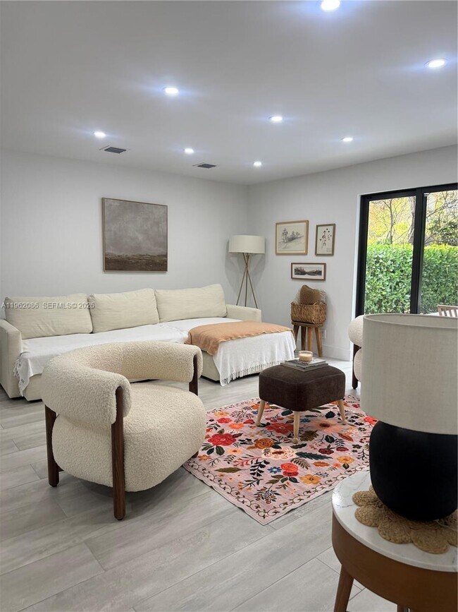 Building Photo - 470 Petersburg Tr