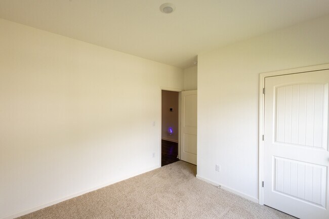 Building Photo - 5791 Mountain View Trl