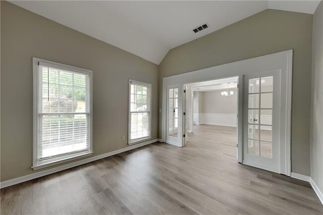 Building Photo - 423 Evans Mill Dr