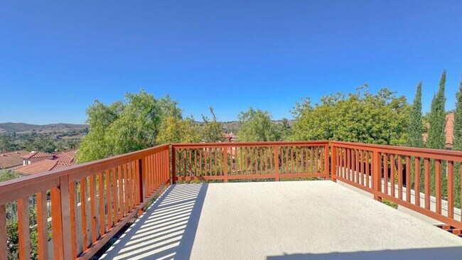 Building Photo - 9 Yale Ct