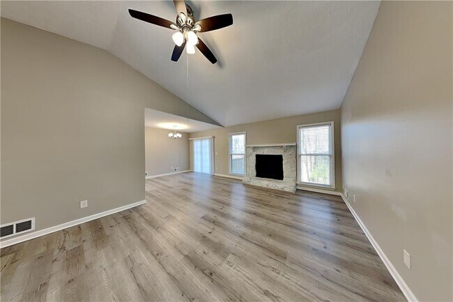 Building Photo - 2620 Bluffton Rd