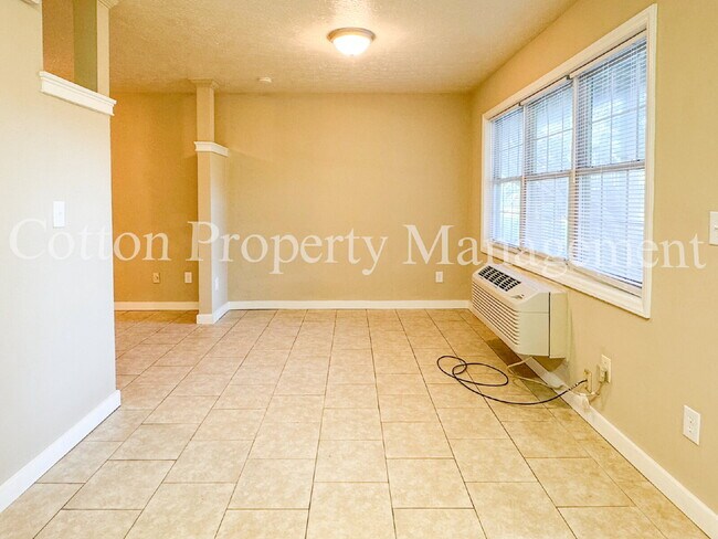 Building Photo - 4516 Greentree Rd
