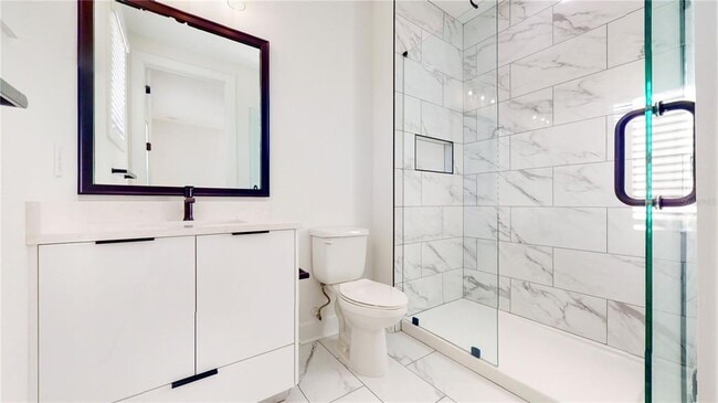 Building Photo - 1520 N Pierce St