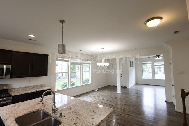Building Photo - 10506 Marions Way