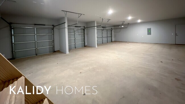 Building Photo - 1686 Salma Rd