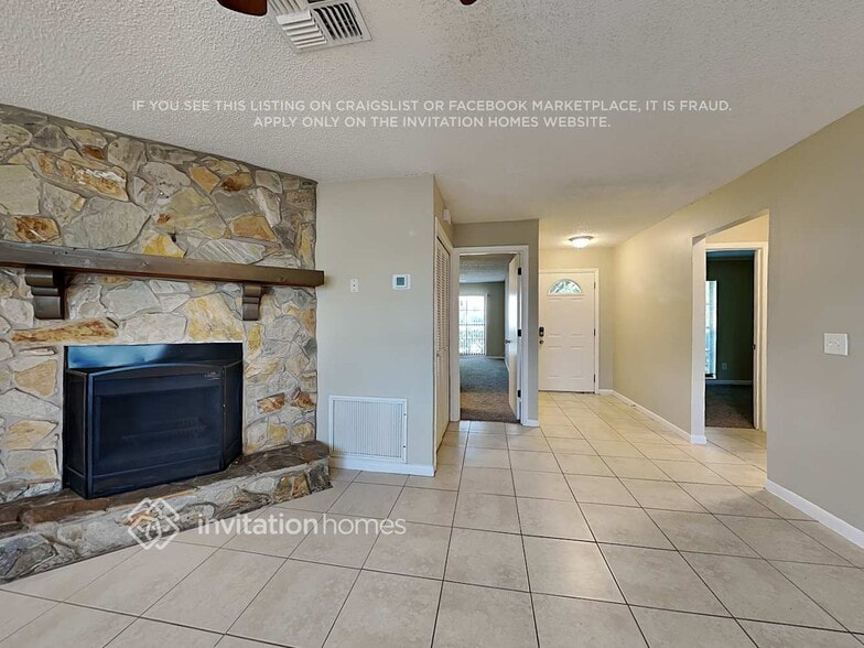 Building Photo - 819 Sunridge Point Dr