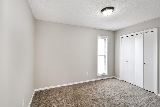 Building Photo - 3512 Chevron Cove