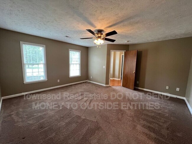 Building Photo - 155 Saunders Ct