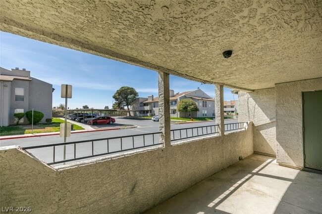 Building Photo - 3790 Shirebrook Dr