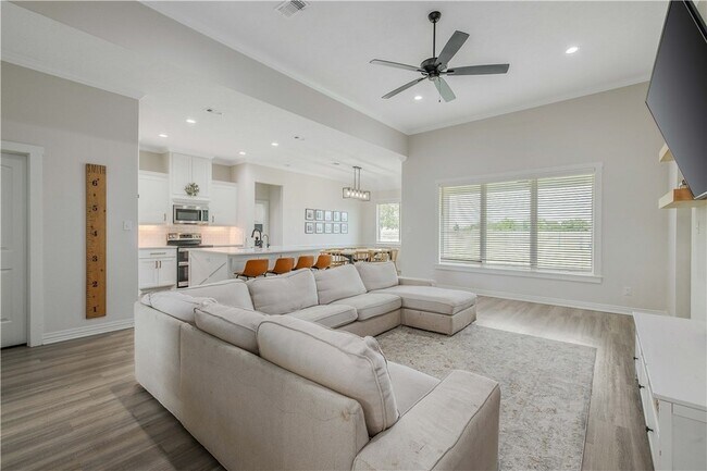 Building Photo - 3332 Hunters Xing