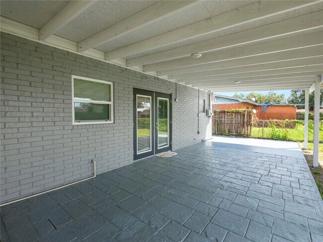 Building Photo - 3440 Milner Dr S
