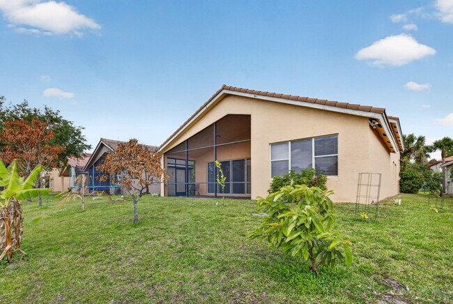 Building Photo - 2237 Newport Isles Blvd