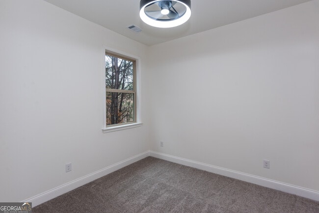 Building Photo - 3342 Landings S Dr SW