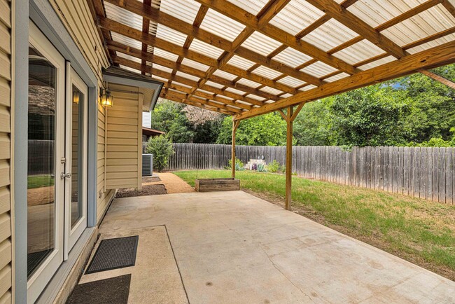 Building Photo - 9230 New Kenton
