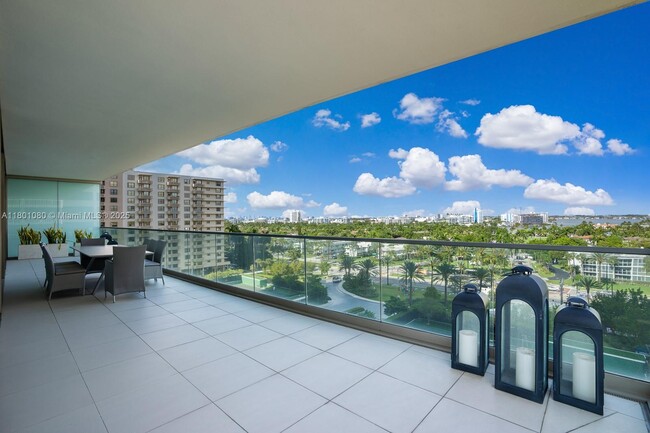 Building Photo - 10203 Collins Ave